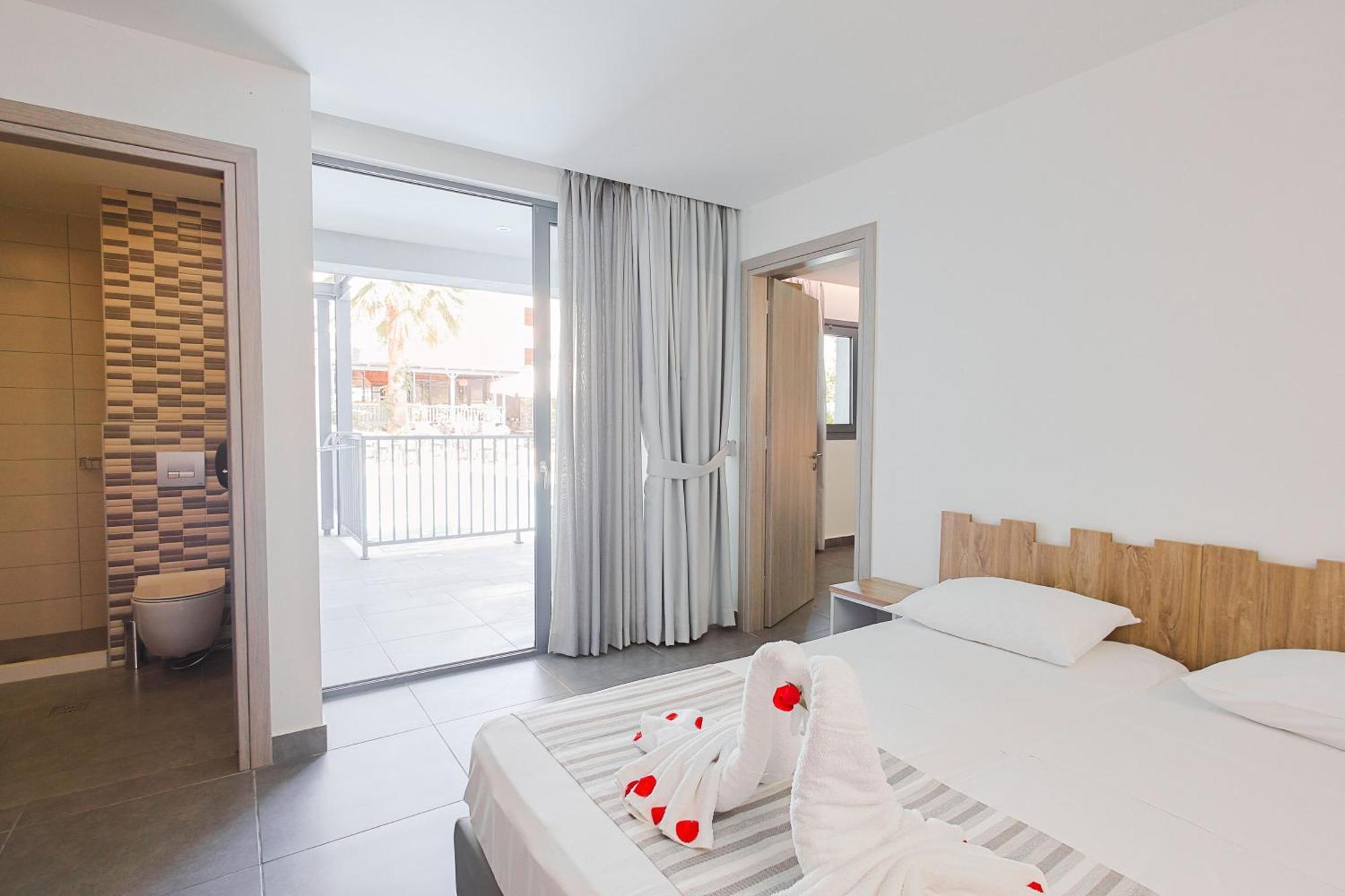 Pollis Hotel Herszonisszosz Kültér fotó