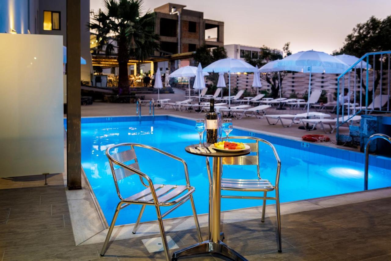 Pollis Hotel Herszonisszosz Kültér fotó