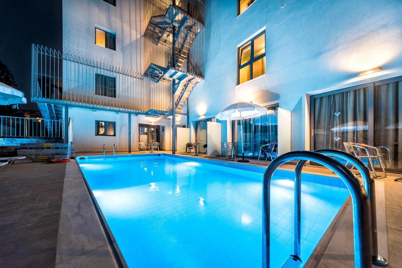 Pollis Hotel Herszonisszosz Kültér fotó
