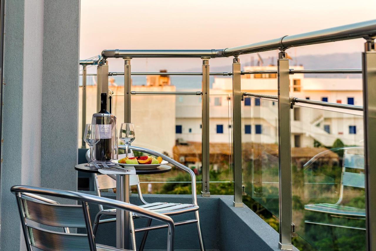 Pollis Hotel Herszonisszosz Kültér fotó